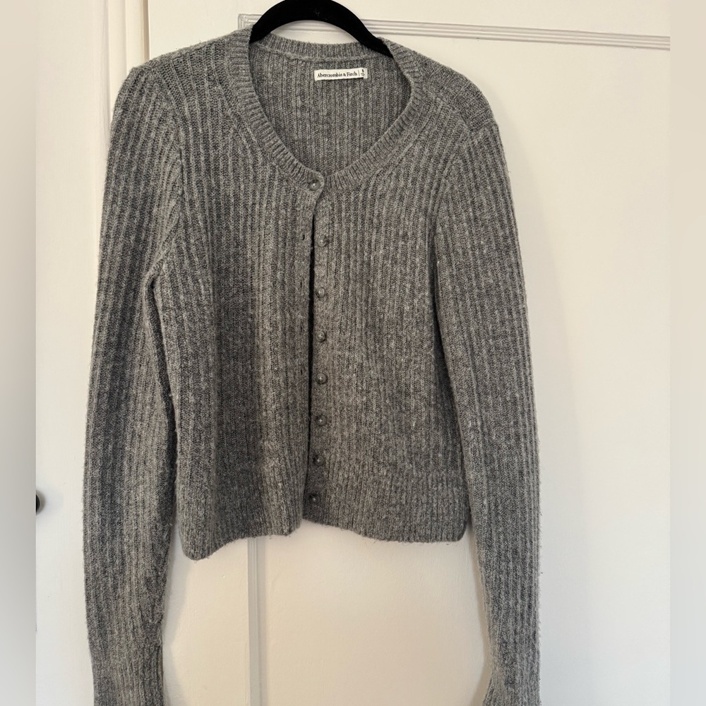 Abercrombie and Fitch grey cardigan